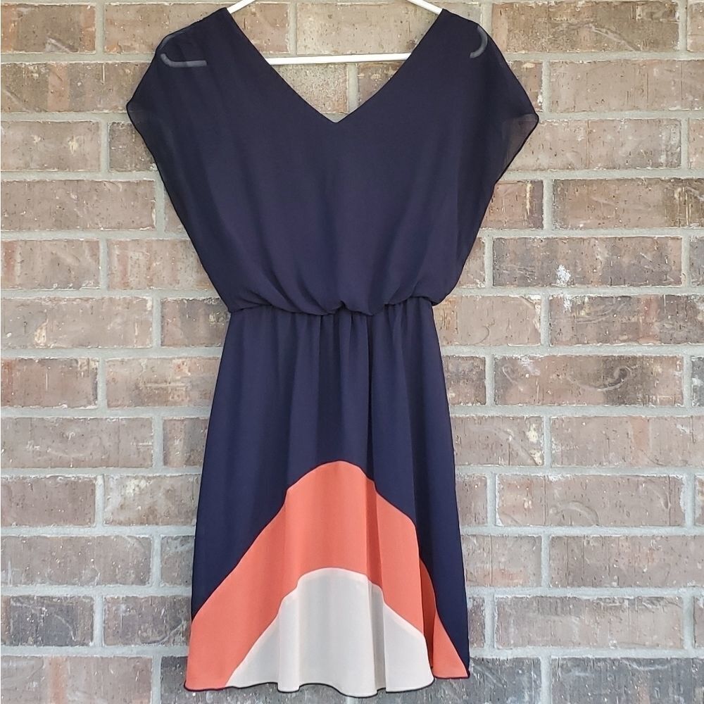 Sweet Storm women's dress - Picture 2 of 7